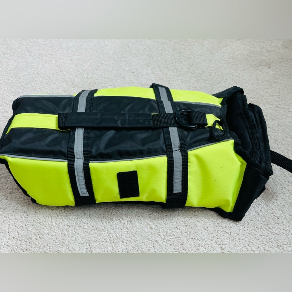 Dog floatation life vest small